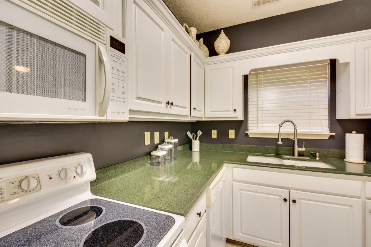 Kingwood Resort Condo With Golf Course Views! Clayton Esterno foto