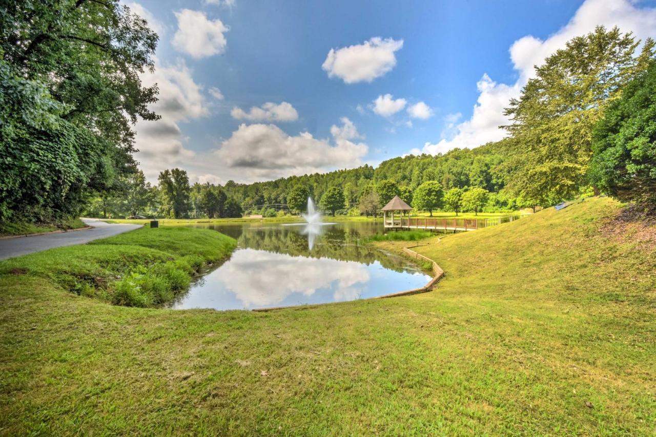 Kingwood Resort Condo With Golf Course Views! Clayton Esterno foto